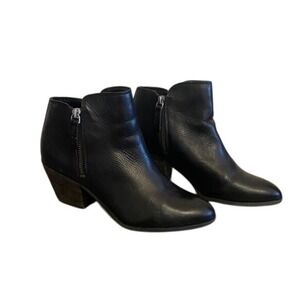 Fyre‎ Black Ankle Boots size 7